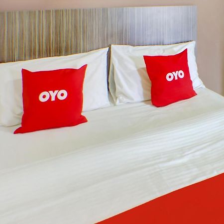 Oyo 89985 Js Hotel Johor Bahru Kültér fotó