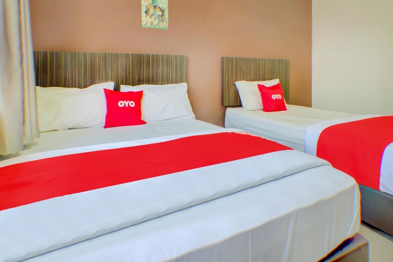 Oyo 89985 Js Hotel Johor Bahru Kültér fotó