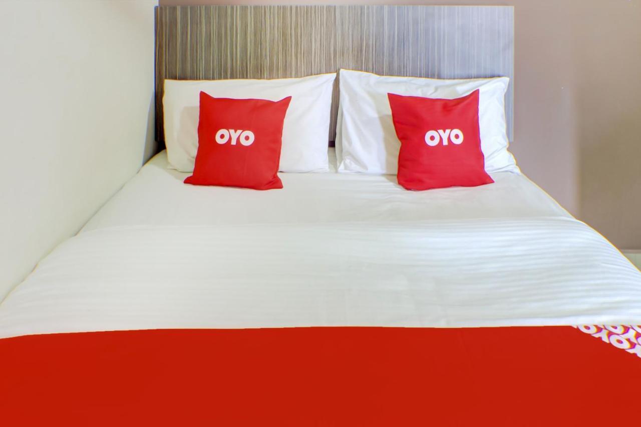 Oyo 89985 Js Hotel Johor Bahru Kültér fotó