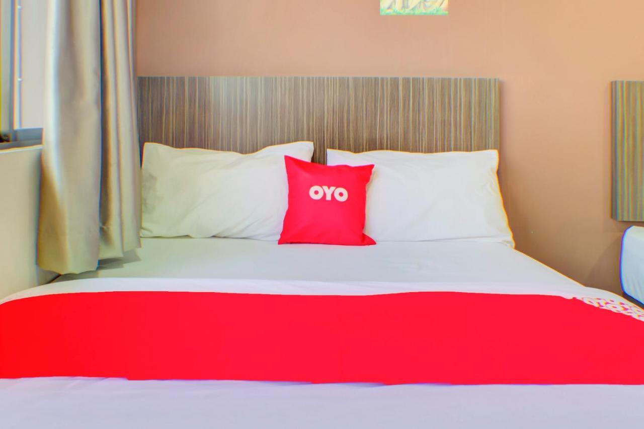 Oyo 89985 Js Hotel Johor Bahru Kültér fotó