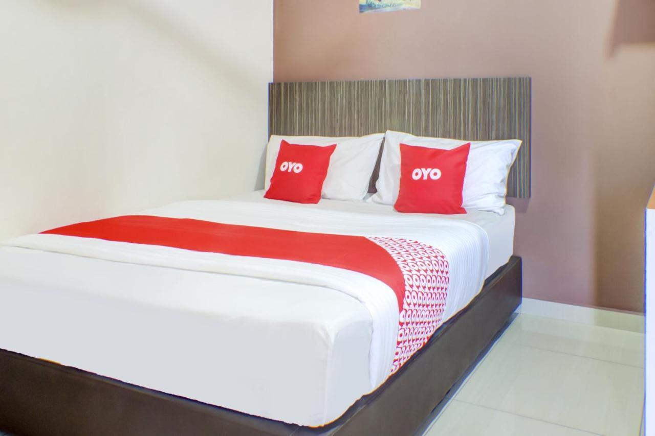 Oyo 89985 Js Hotel Johor Bahru Kültér fotó