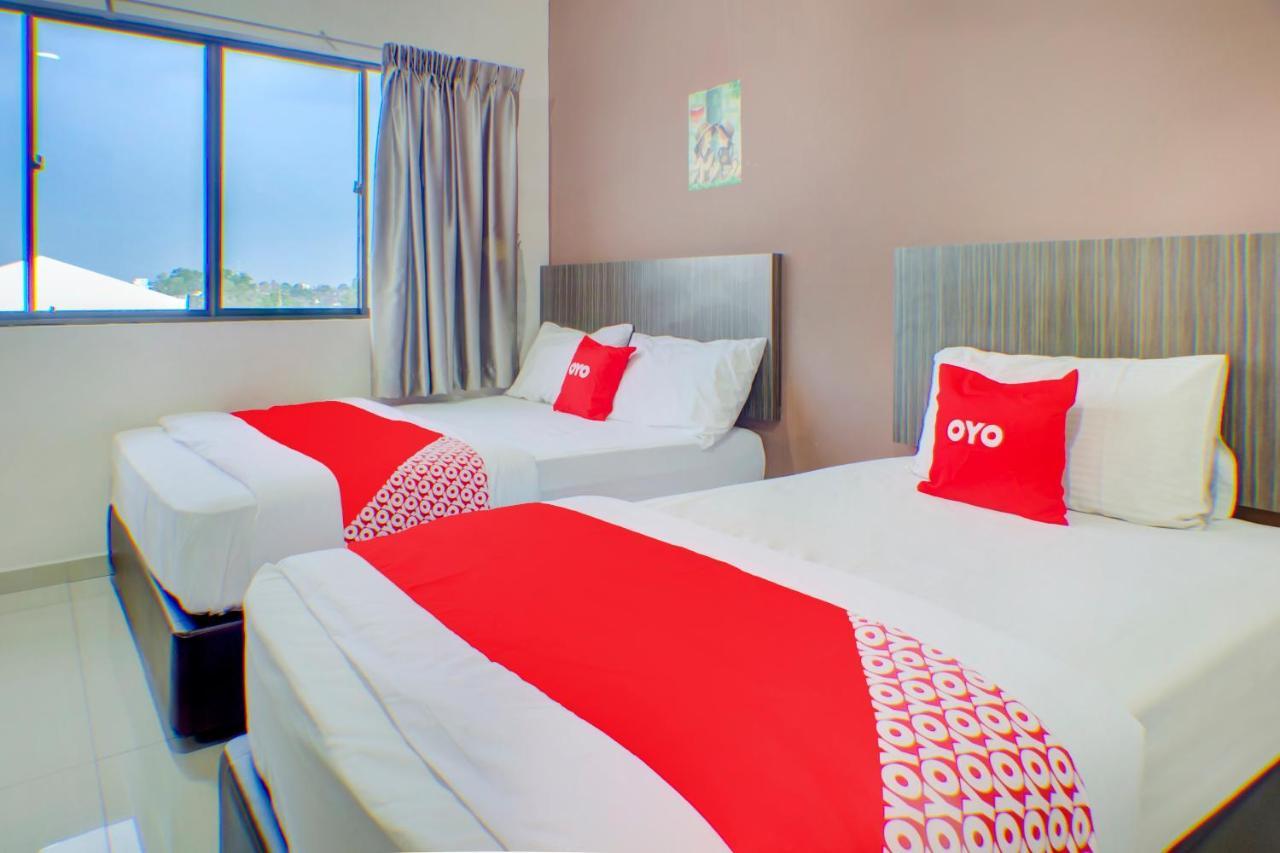 Oyo 89985 Js Hotel Johor Bahru Kültér fotó