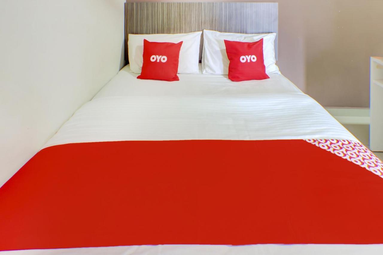 Oyo 89985 Js Hotel Johor Bahru Kültér fotó