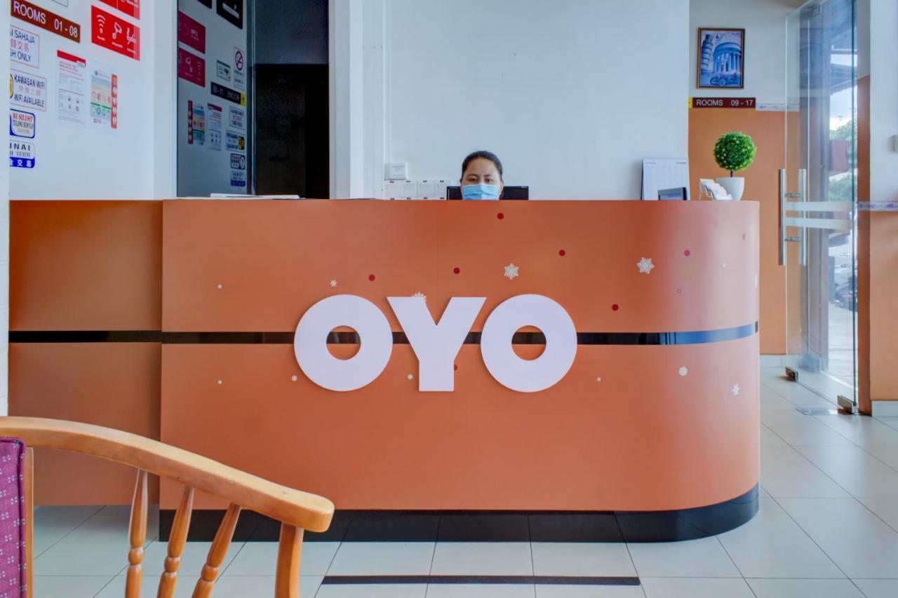 Oyo 89985 Js Hotel Johor Bahru Kültér fotó