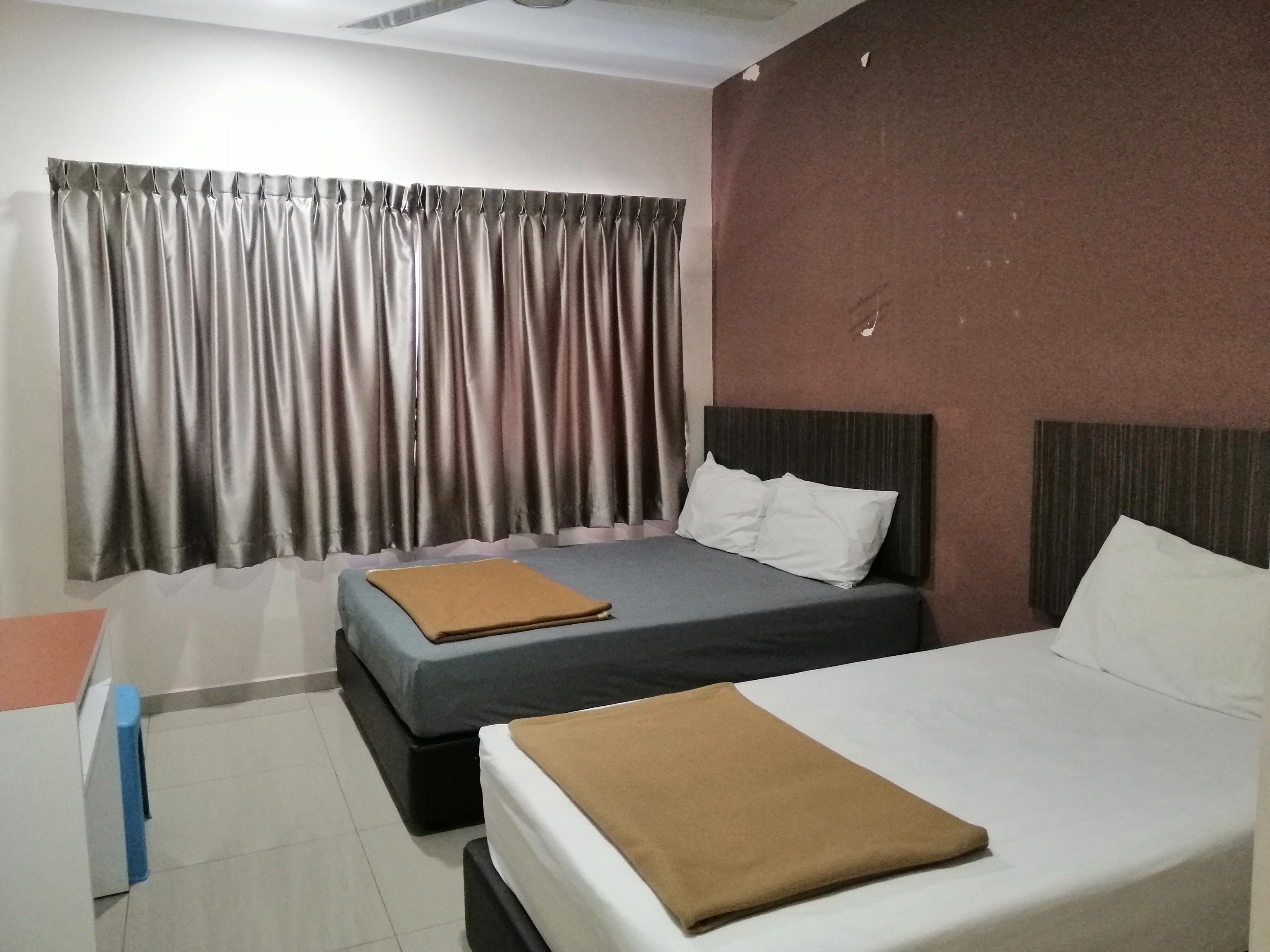 Oyo 89985 Js Hotel Johor Bahru Kültér fotó